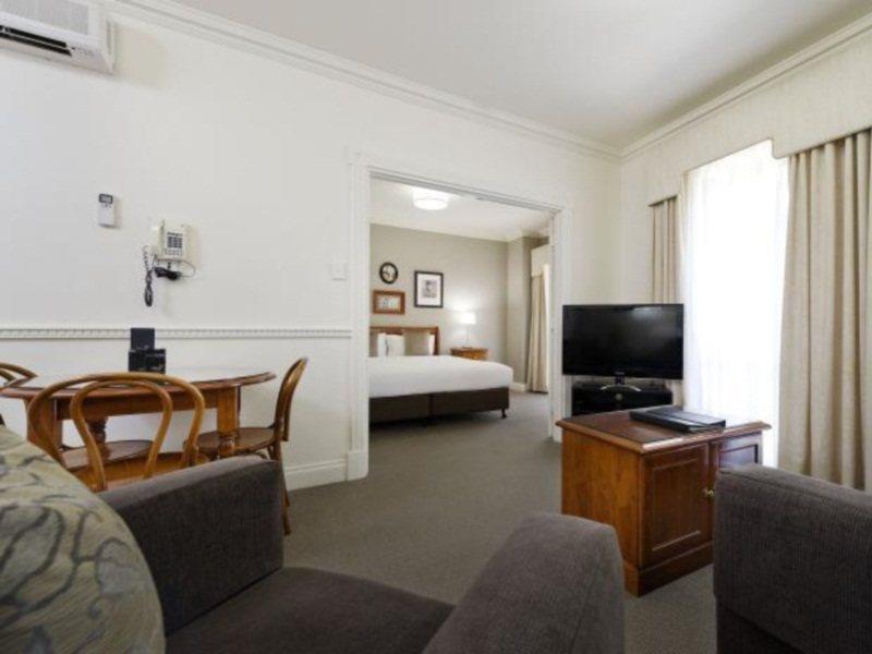Majestic Old Lion Apartments North Adelaide Exterior photo